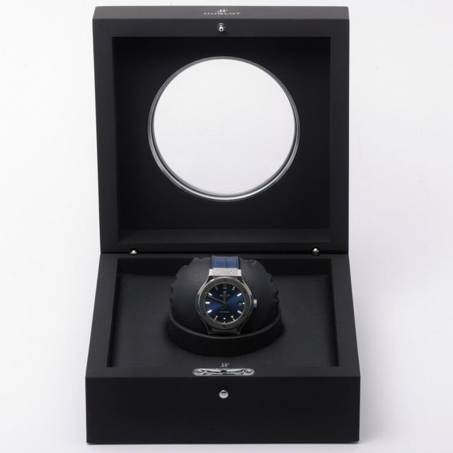 Hublot Classic Fusion 565.NX.7170.LR Image 5